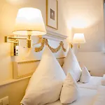 Simones Fuerstenhof Hotel 3*