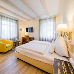 Simones Fuerstenhof Hotel
