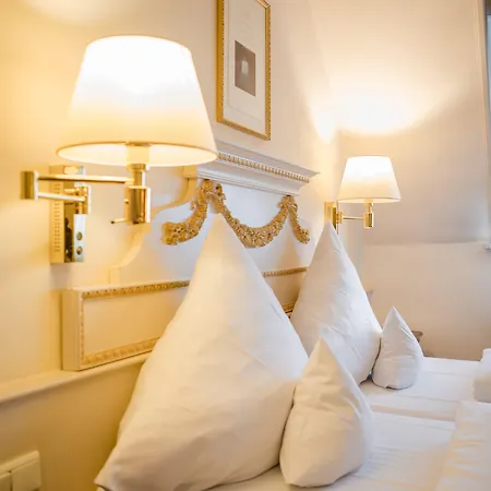 Simones Fuerstenhof Otel 3*