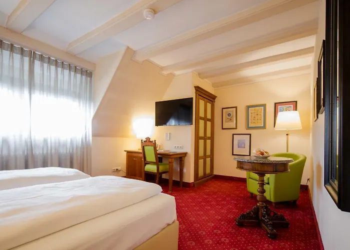Simones Fuerstenhof 3* لاندشوت